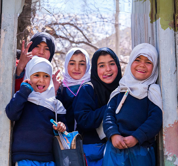 605-BY-565 605-BY-565